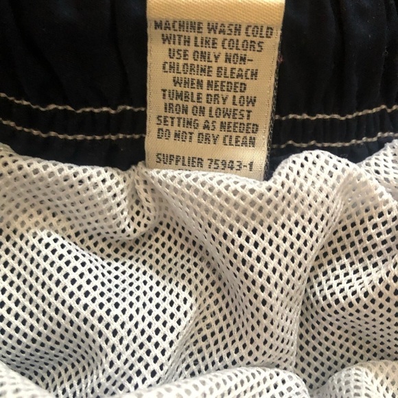 St John’s Bay Men’s Swim Trunks Sz M Navy - Picture 3 of 7